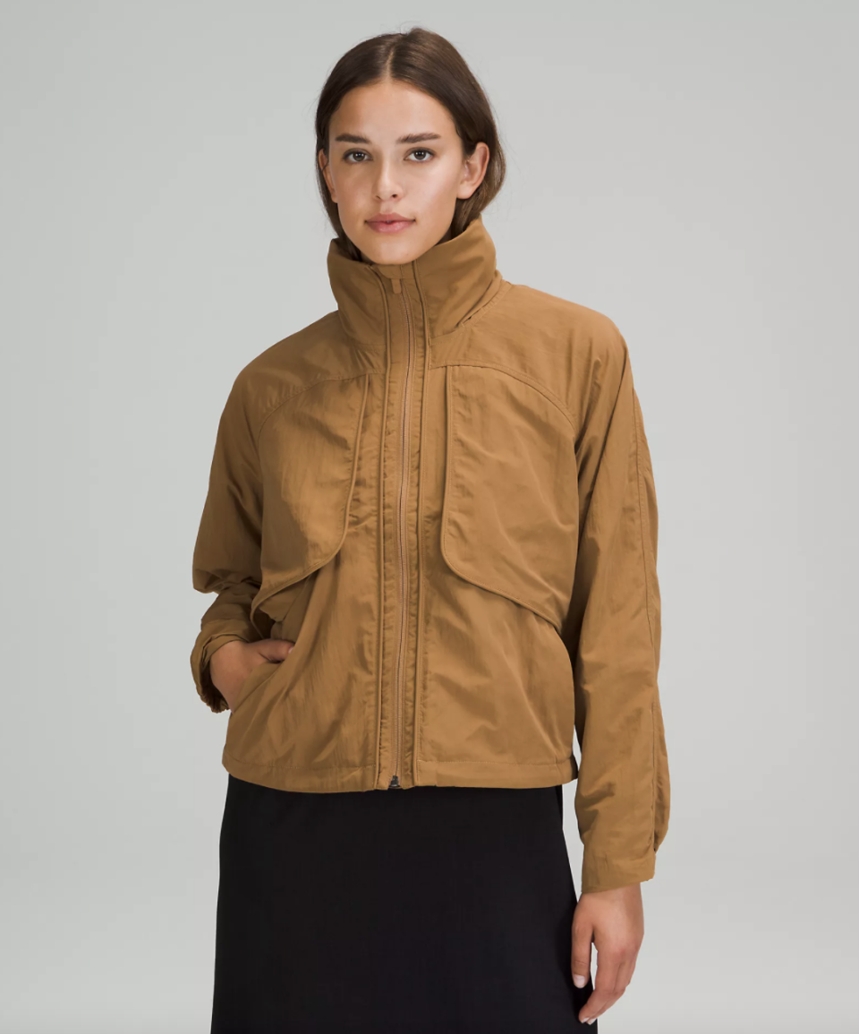 Always Effortless Jacket in light brown with black bottoms