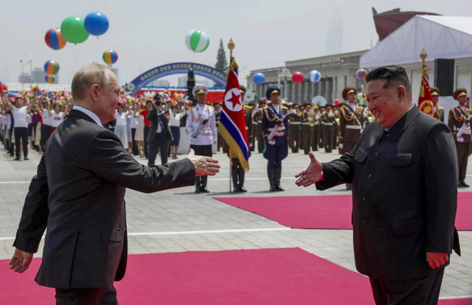 俄國普丁訪問北韓。(圖/美聯社)