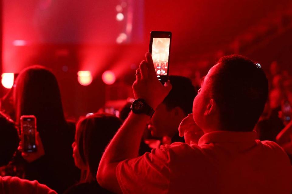 Fans at the Romeo Santos’ ‘Formula Vol. 3’ tour concert in Fresno Wednesday night (Oct. 4) at Save Mart Center. 