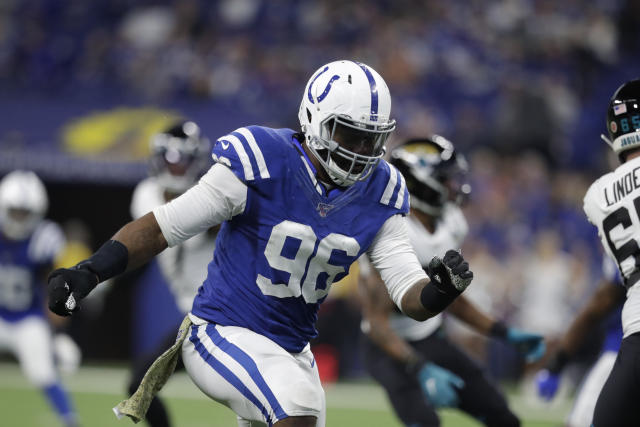 Colts free agent DE Denico Autry to sign with Titans