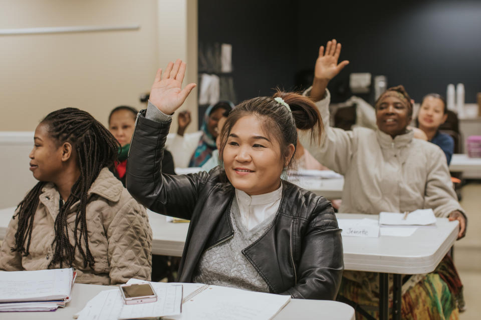 A photo shows refugees and immigrants participating in an English class offered by World Relief DuPage/Aurora. (Photo: Photo credit: Roxanne Engstrom/©2019 World Relief)