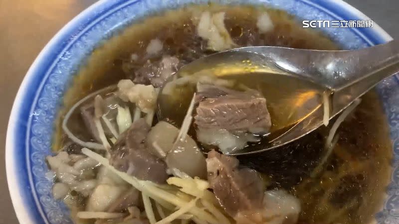 婦人為了想喝一碗記憶中的羊肉湯離家迷途。（示意圖／資料畫面）