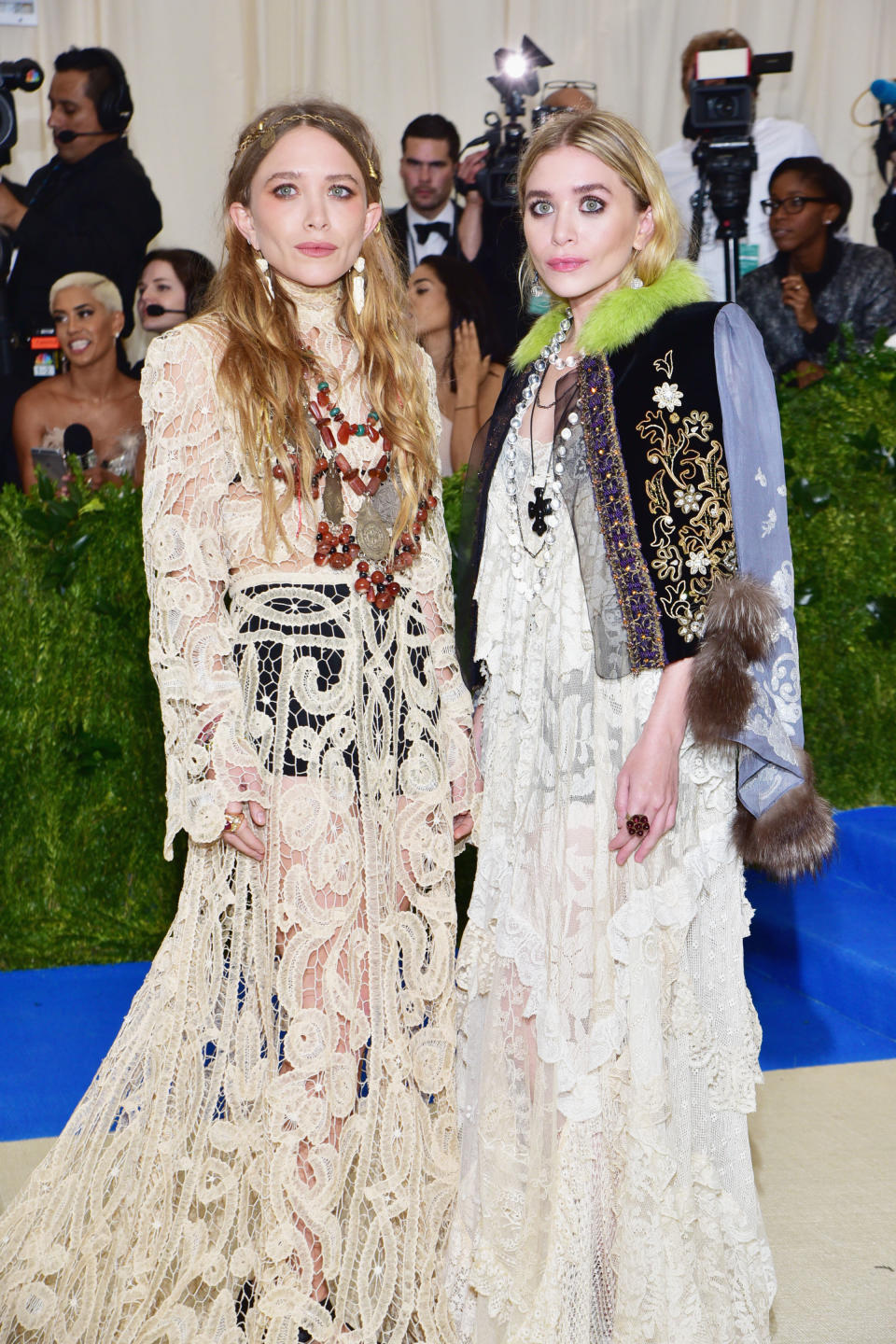 Mary-Kate Olsen and Ashley Olsen