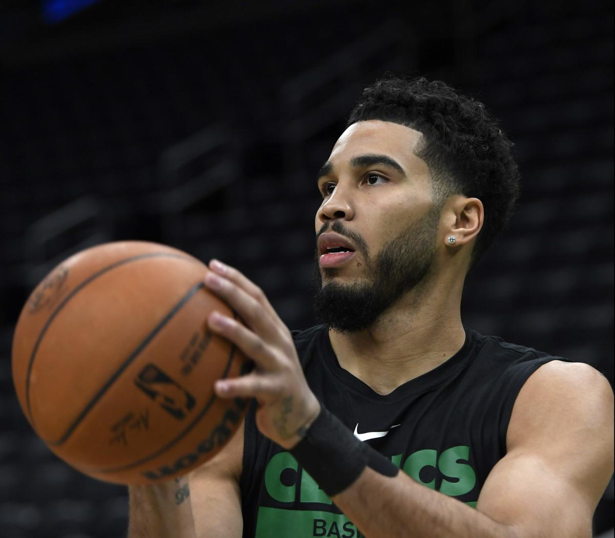 Jayson Tatum playing like a 'superstar,' and opponents are