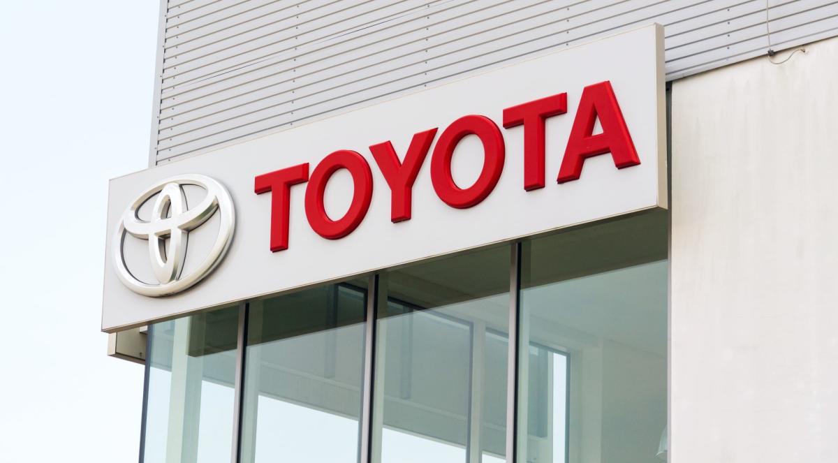 Най-новият пробив на Toyota може да бъде „целувката на смъртта“ за задвижваните с газ автомобили — и може да се появи на пазара още през 2027 г.