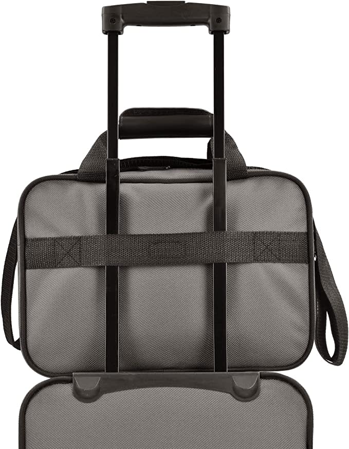 U.S. Traveler Rio Expandable Carry-on Luggage Set. Image via Amazon.