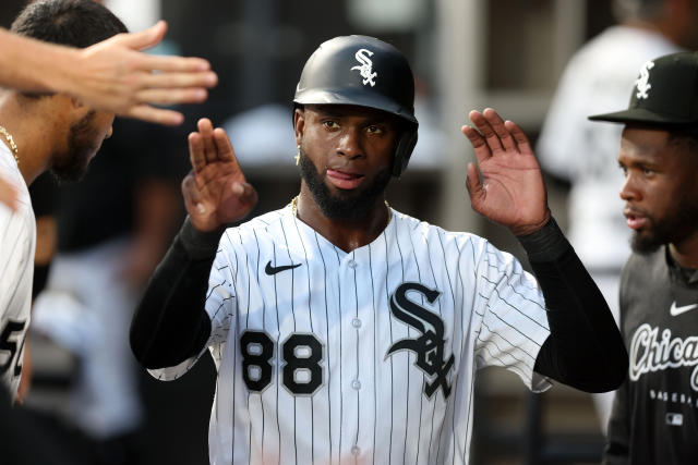 Luis Robert injury updates: White Sox OF goes on 10-day IL with