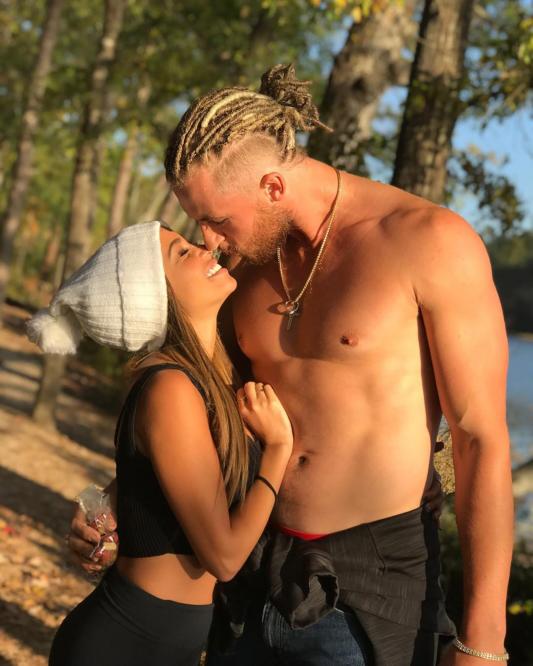 Vanessa Morgan & Michael Kopech Are Divorcing Amid Expecting Their First  Child - Narcity