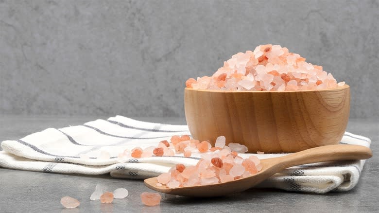 Bowl of Himalayan pink salt