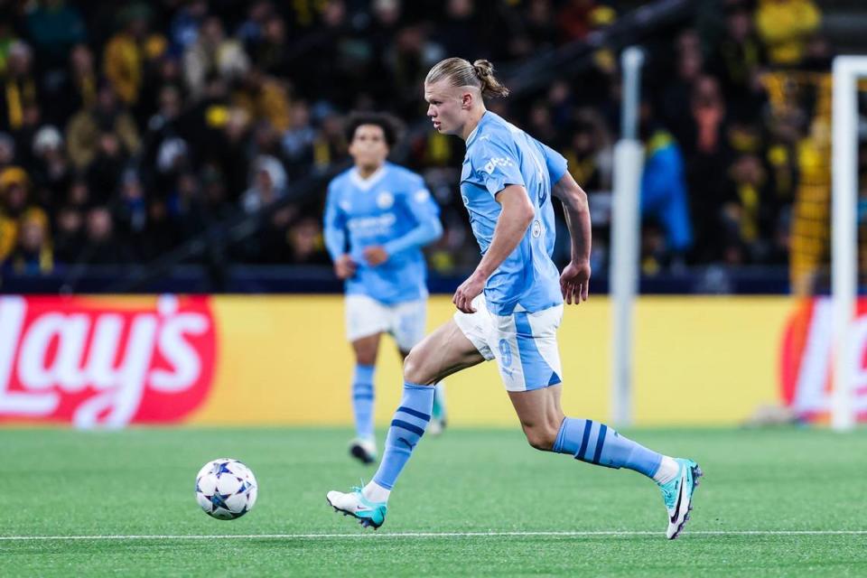 Erling Haaland aportó un doblete y el campeón defensor Manchester City se impuso 3-1 a Young Boys en el Grupo G.