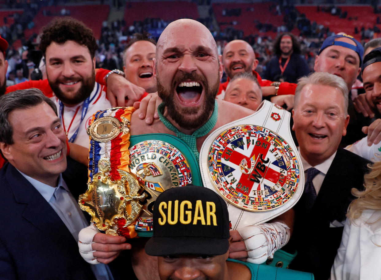 Tyson Fury celebra después de ganar su pelea contra Dillian Whyte. (Foto:Action Images vía Reuters/Andrew Couldridge)