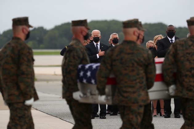 <p>Hommage aux soldats américains tués à Kaboul.</p>