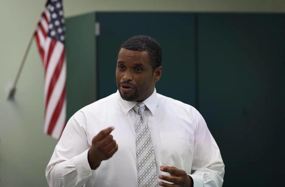 Don Clerveaux teaches a science class at Phyllis Ruth Miller Elementary School on Wednesday, Jan. 25, 2023, in Miami. Clerveaux is one of four finalists of the 2024 Francisco R. Walker Teacher of the Year for Miami-Dade Public Schools. He represents the central region of the district.