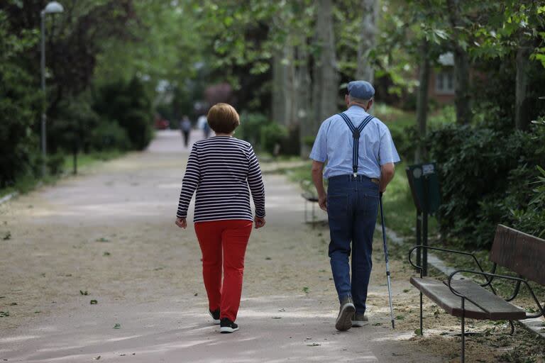 El pedido de un bastón de PAMI se puede hacer de manera virtual o presencial