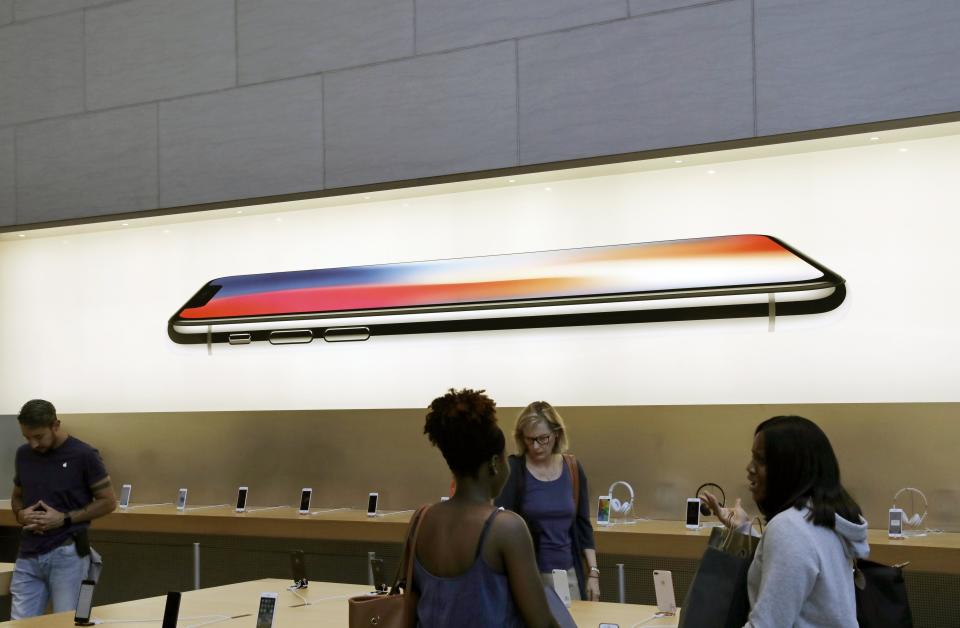 Una tienda de Apple (EFE/PETER FOLEY)