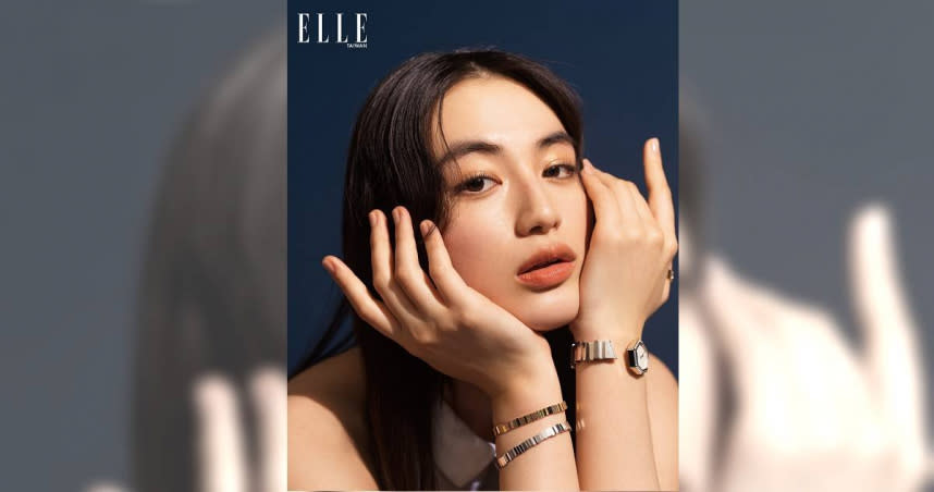 新一代國民初戀八木莉可子擔任ELLE五月號封面之星。（圖／ELLE）