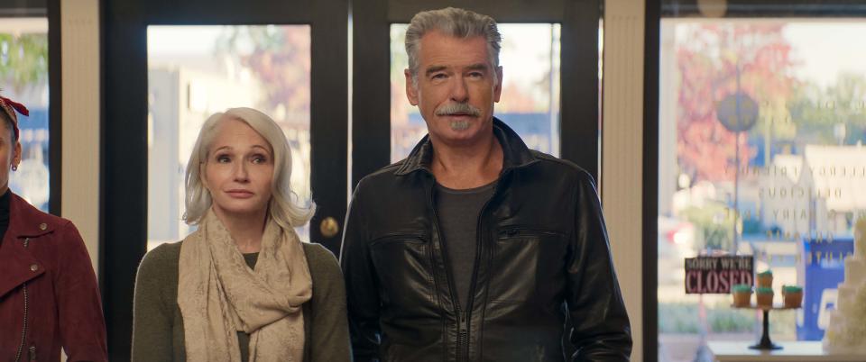 Ellen Barkin as Lilly McDermott, Pierce Brosnan as Billy McDermott in The Out-Laws. (Netflix)