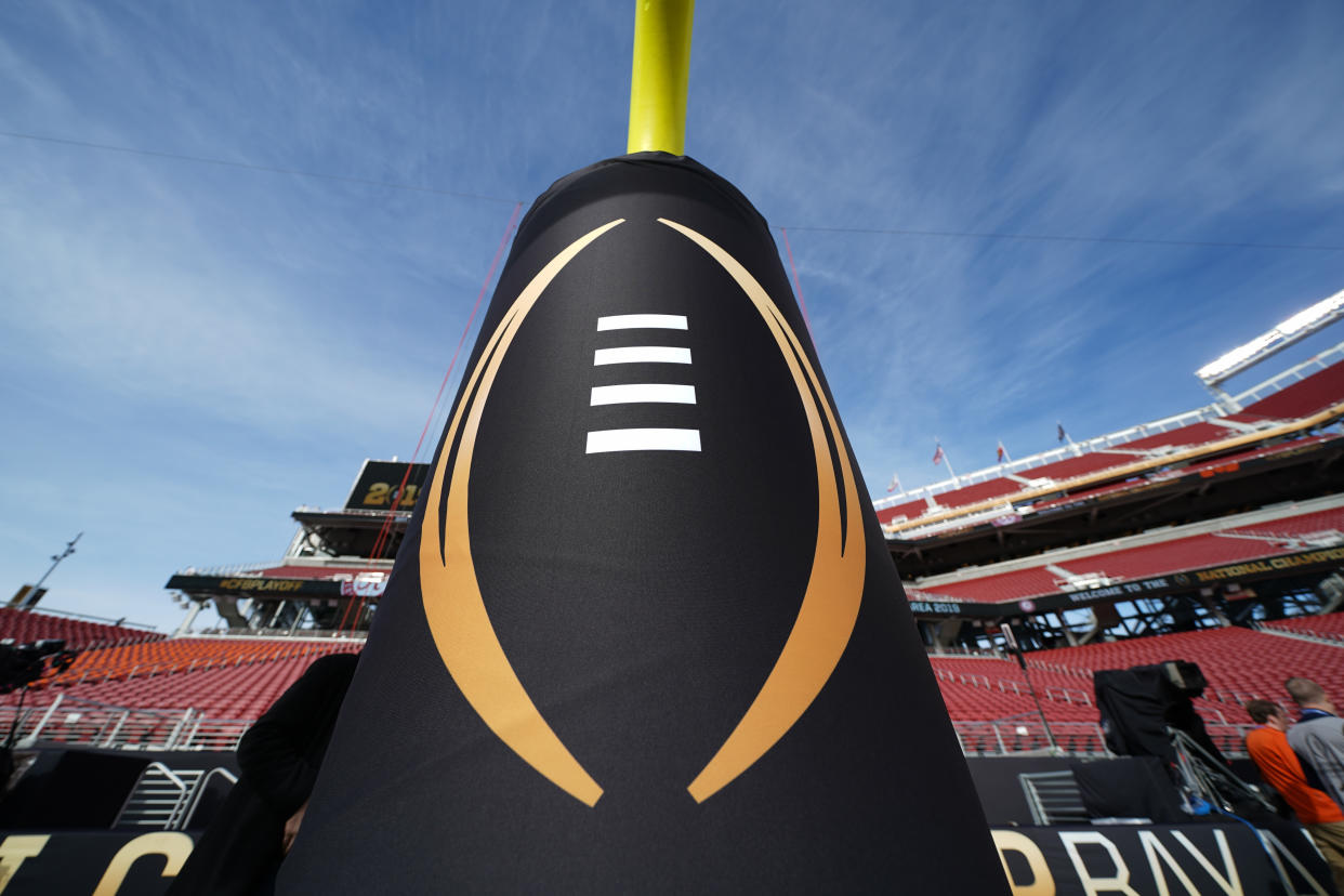 SANTA CLARA, CA - JANUARY 07: Goal post prior to the start of the Alabama Crimson Tide's game versus the Clemson Tigers in the College Football Playoff National Championship game on January 7, 2019, at Levi's Stadium in Santa Clara, CA. (Photo by Robin Alam/Icon Sportswire via Getty Images)