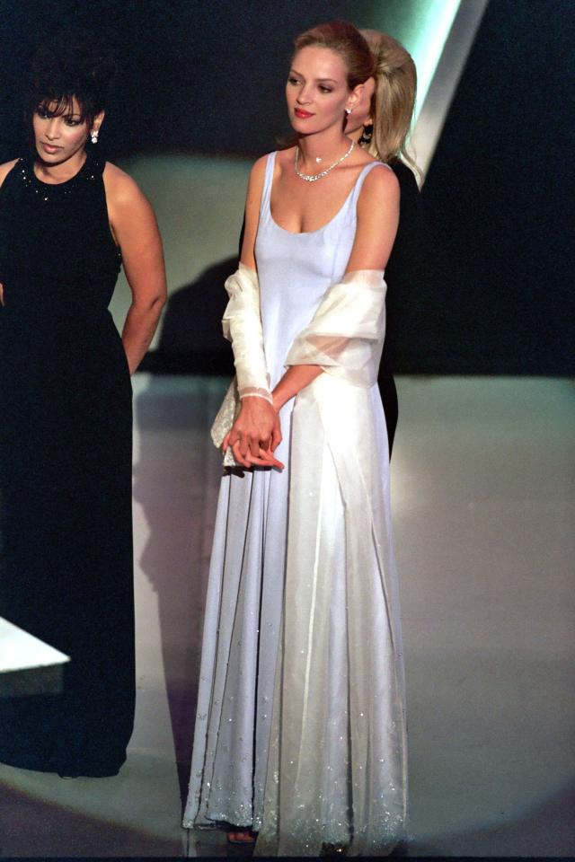 Uma Thurman during Paris Fashion Week Fall/Winter 2005 Louis Vuitton  News Photo - Getty Images