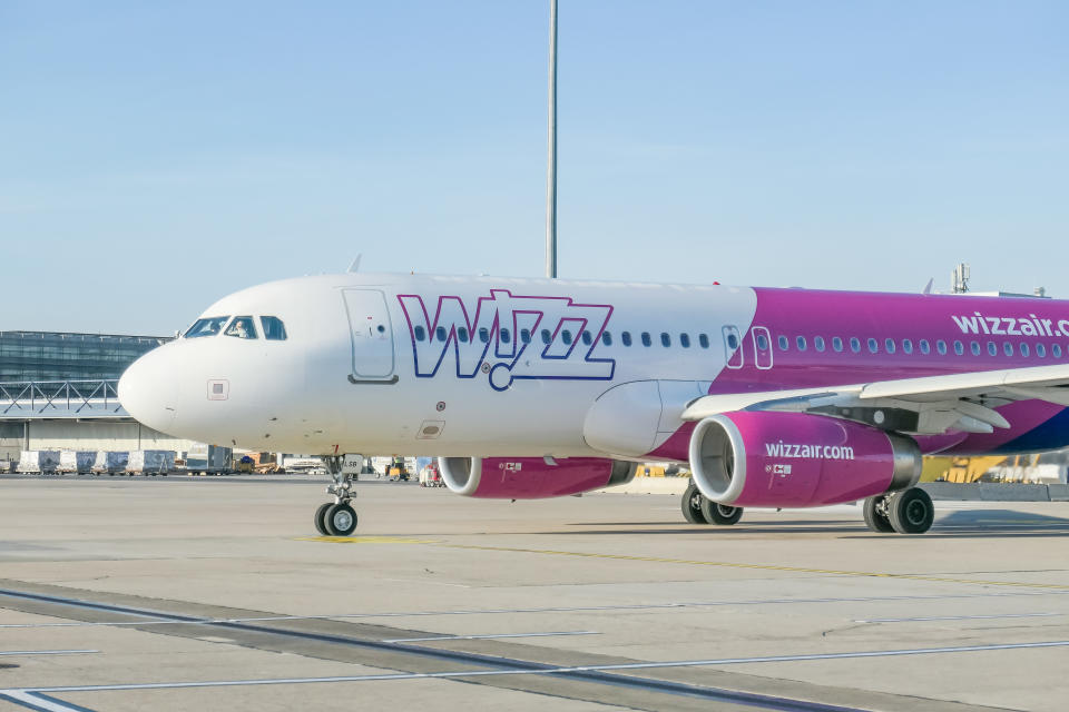 Wizz Air Airbus A320 specifically A320-232(WL) winglets aircraft as seen taxiing on the apron of Vienna International Airport VIE LOWW - Flughafen Wien-Schwechat in the capital of Austria. The airplane of the low cost airline has the registration HA-LSB and 2x IAE jet engines. WizzAir W6 WZZ or W!zz Air is a Hungarian low-cost budget airline carrier with head office in Budapest, Hungary. December 4, 2019 (Photo by Nicolas Economou/NurPhoto via Getty Images)