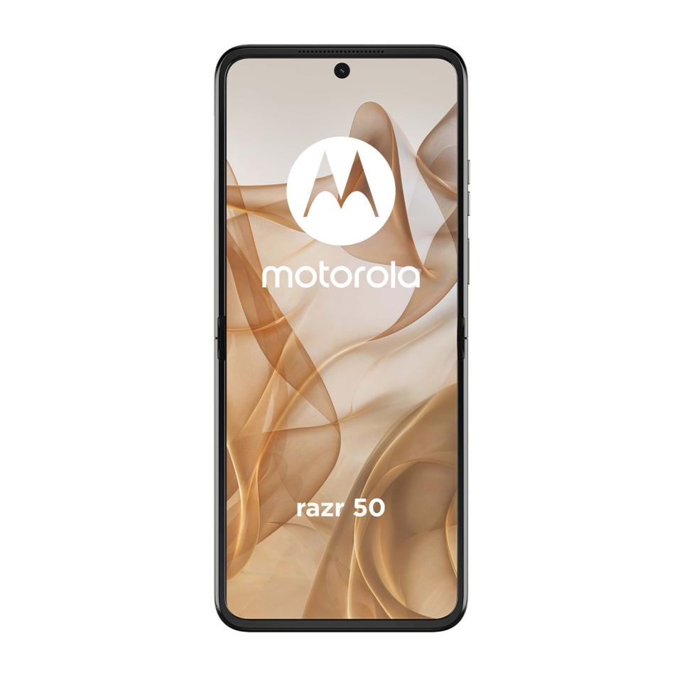 <p>Alleged leaked product images of Motorola’s 2024 foldable phone.</p> 