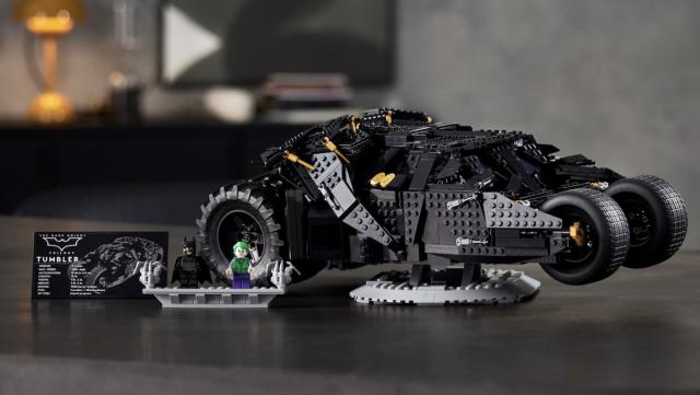 THE DARK KNIGHT'S Batmobile Tumbler Gets Its Own LEGO Set