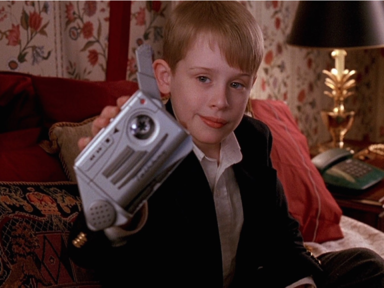 "Home Alone" (1990)