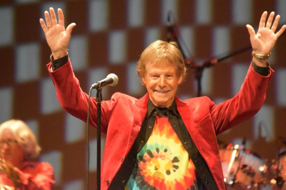 Ron Dante of the Archies at the “Nuggets” concert at the Alex Theatre in Glendale, Calif., May 19, 2023 (Chris Willman/Variety)