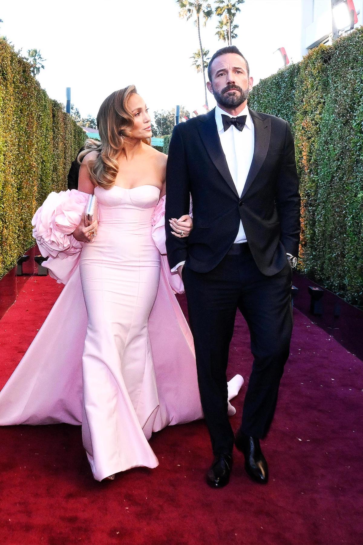 Jennifer Lopez insists husband Ben Affleck is 'happy' at 2024 Golden