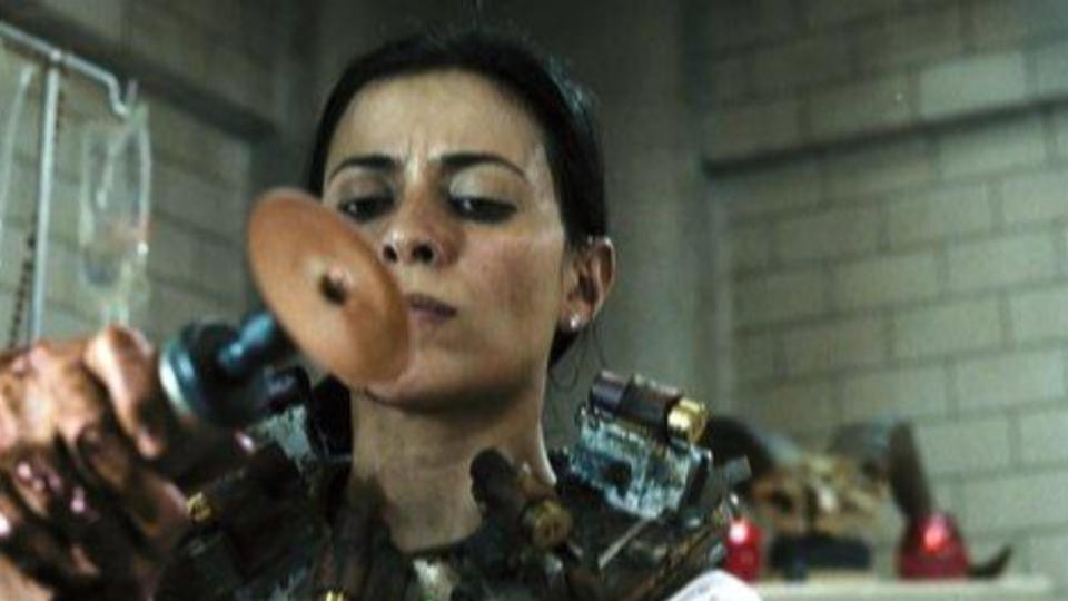 Bahar Soomekh in Saw III