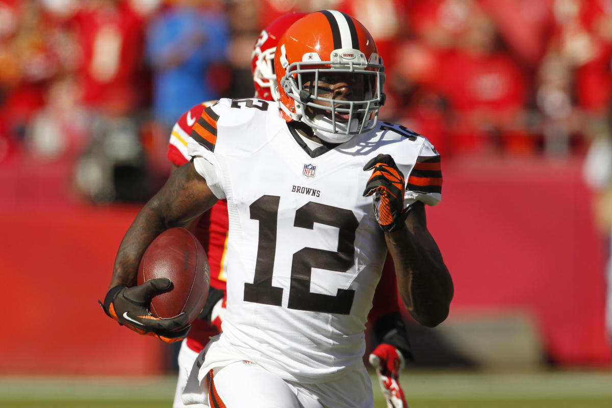 When will WR Josh Gordon make his debut for the Chiefs?