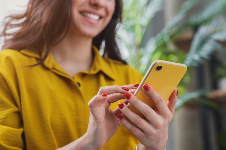 Shopping second hand tech items, such as phones and laptops, could save you hundreds. (Getty Images) 