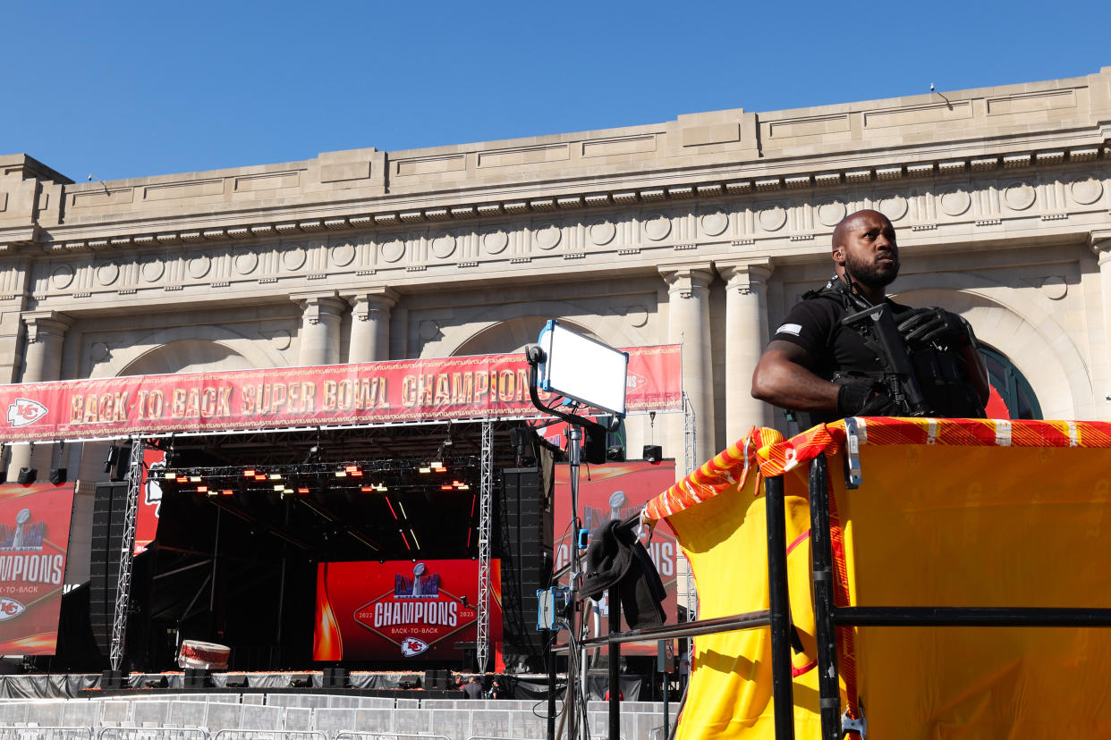Law enforcement responds to a shooting at Union Station during the Kansas City Chiefs' Super Bowl victory parade on Wednesday in Kansas City. (Jamie Squire/Getty Images)