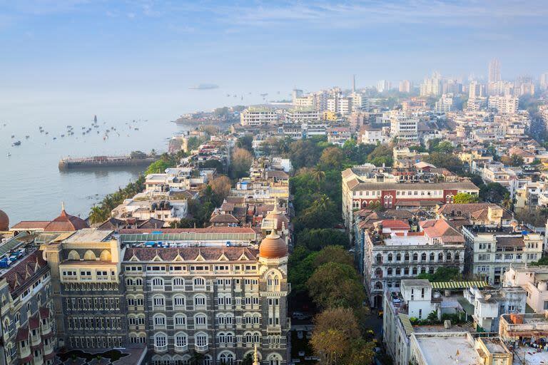 Bombay tiene barrios exclusivos que contrastan con las coloridas y caóticas calles de la ciudad