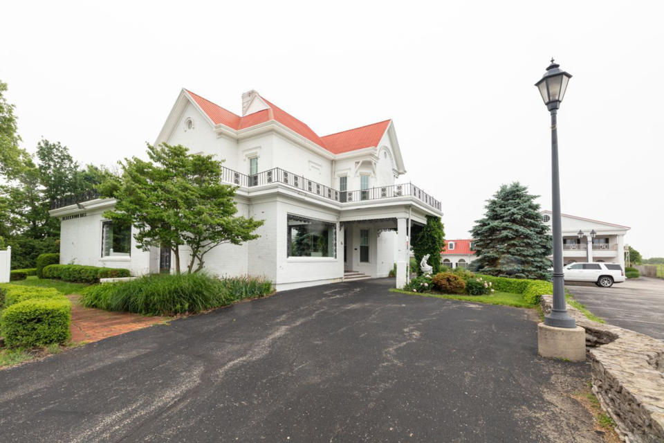 Colonel Sanders' home Blackwood Hall. (Andrew Kung Group)