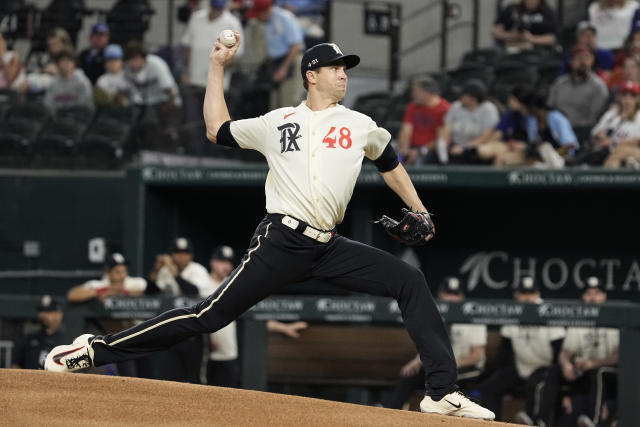 Texas Rangers Pitcher Jacob deGrom Leaves Yankees Game in Fourth