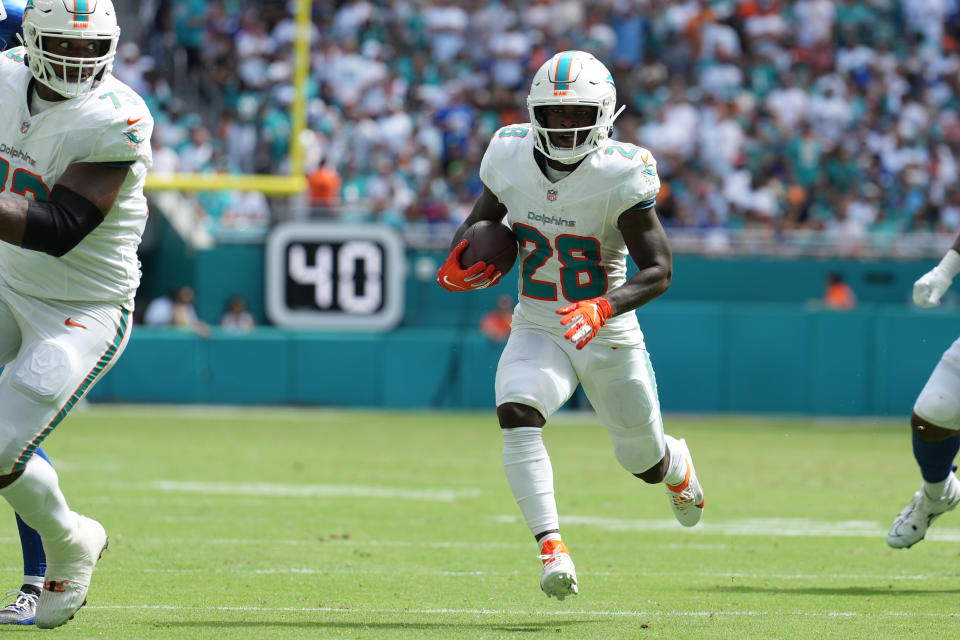 De'Von Achane was starting to get more work prior to his injury. (Photo by Peter Joneleit/Icon Sportswire via Getty Images)