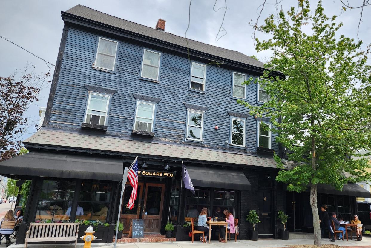 The Square Peg is firmly planted on Warren's restaurant row along Water Street, one of several restaurants all located in a cluster.