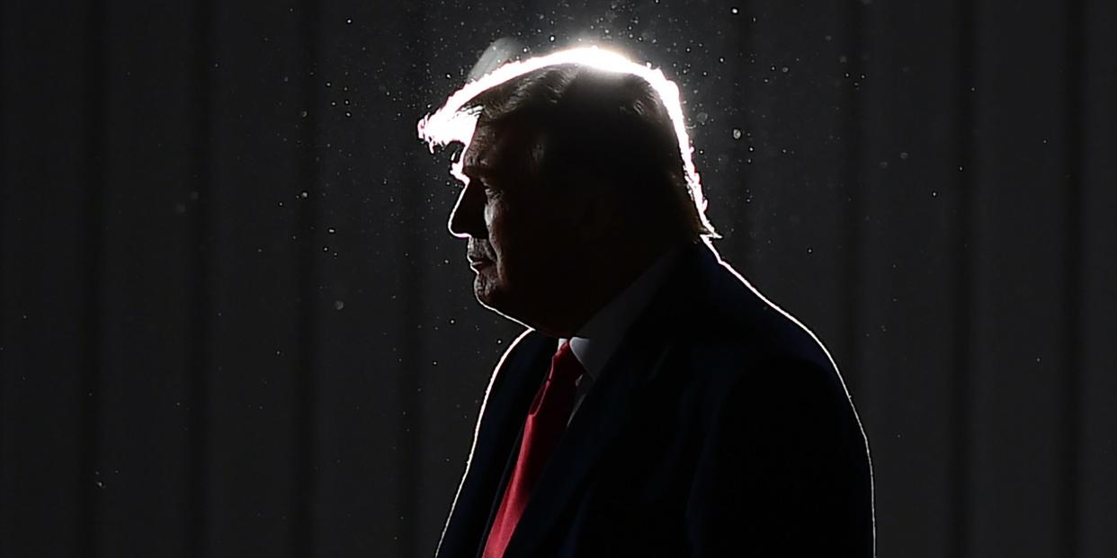 trump silhouette