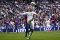 Real Madrid's Cristiano Ronaldo controls the ball during their Spanish First Division soccer match against Levante at Santiago Bernabeu stadium in Madrid, October 17, 2015. REUTERS/Juan Medina