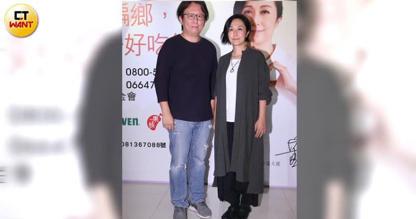 黃韻玲（右）與導演楊力州（左）一同出席「送愛偏鄉，好好吃飯」公益短片首映活動。（攝影／彭子桓）