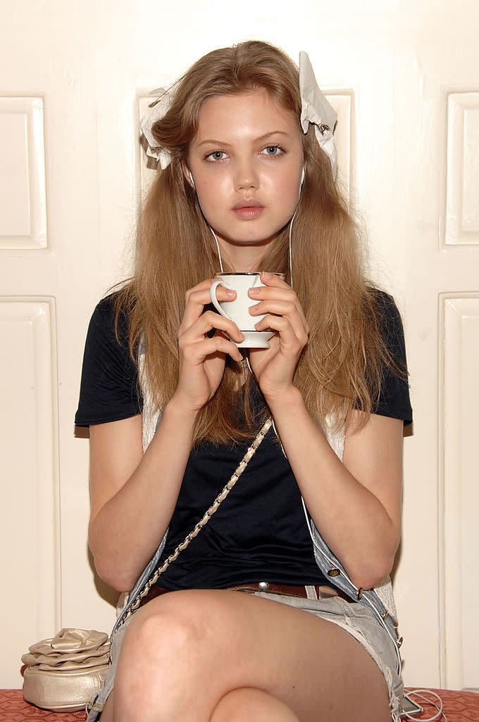 <p>Model Lindsey Wixson poses backstage at the Oscar de la Renta Resort 2011 Collection in New York City. (Photo: Marc Stamas/Getty Images) </p>