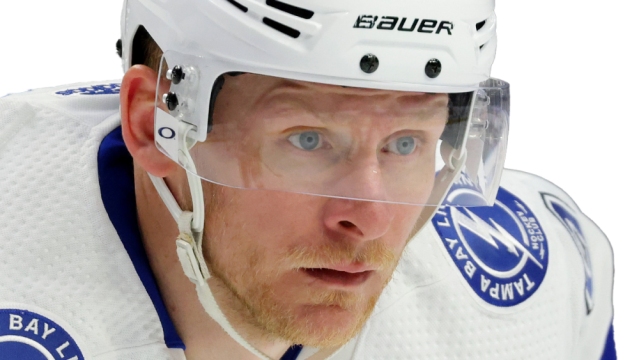 Blackhawks stay busy, trade for Stanley Cup champion Corey Perry from  Lightning