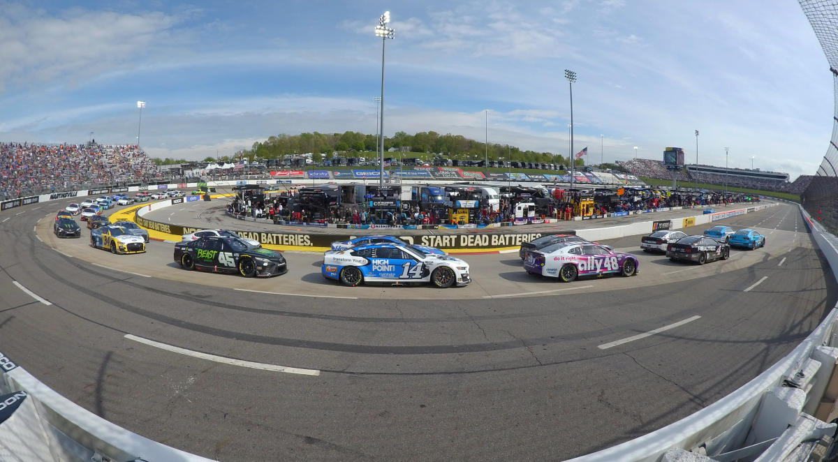 NASCAR Cup Series at Martinsville: TV channels, schedule, playoff standings, best bets, entry list