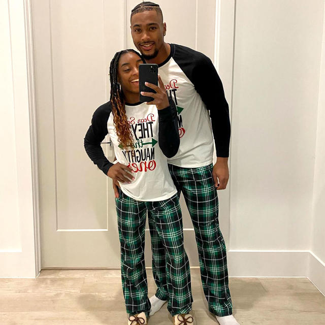 Simone Biles Shows Love and Support for Jonathan Owens: 'Long Distance  Isn't Easy'