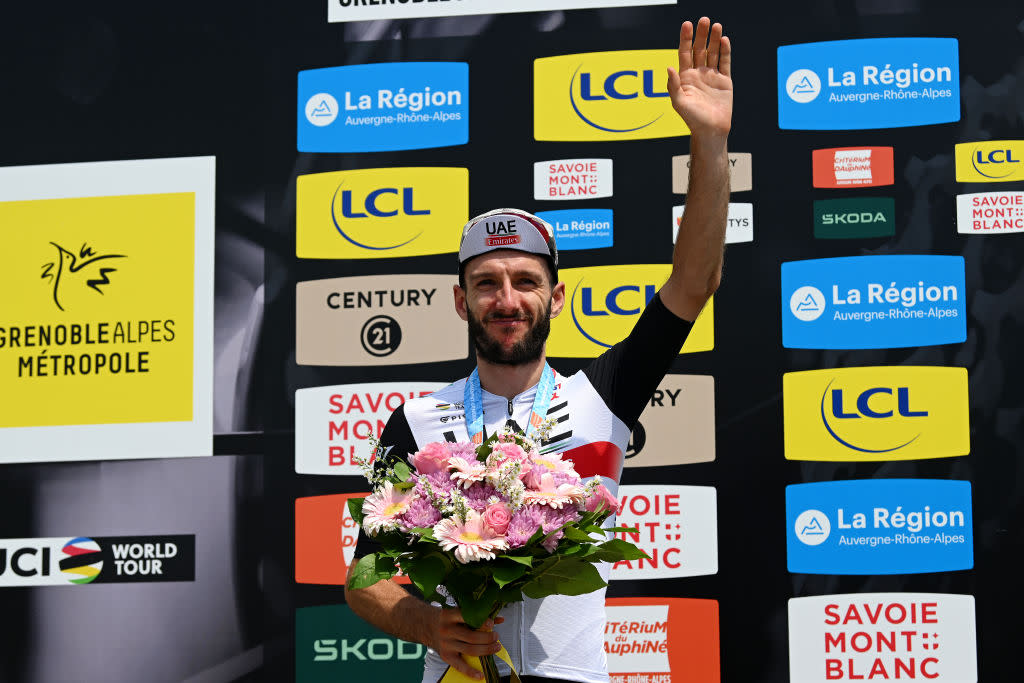  Adam Yates celebrates his runner's-up spot at the 2023 Critérium du Dauphiné 