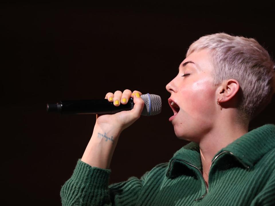 Roisin Waters performing at the tribute concert for her late mother, Sinead O’Connor, and Pogues star Shane MacGowan (Al Pereira)