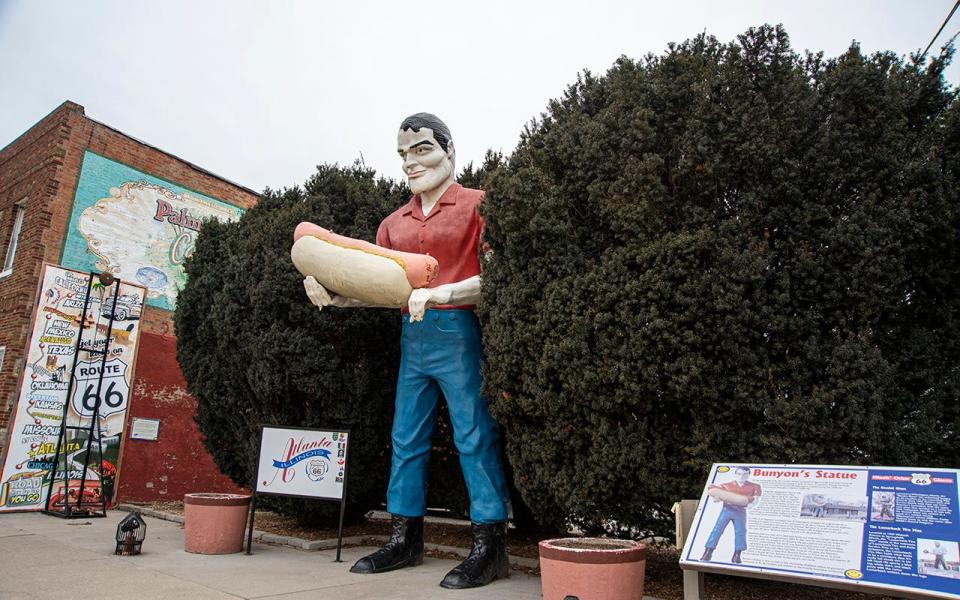 Paul Bunyon Hotdog Statue in downtown Atlanta, Ill.