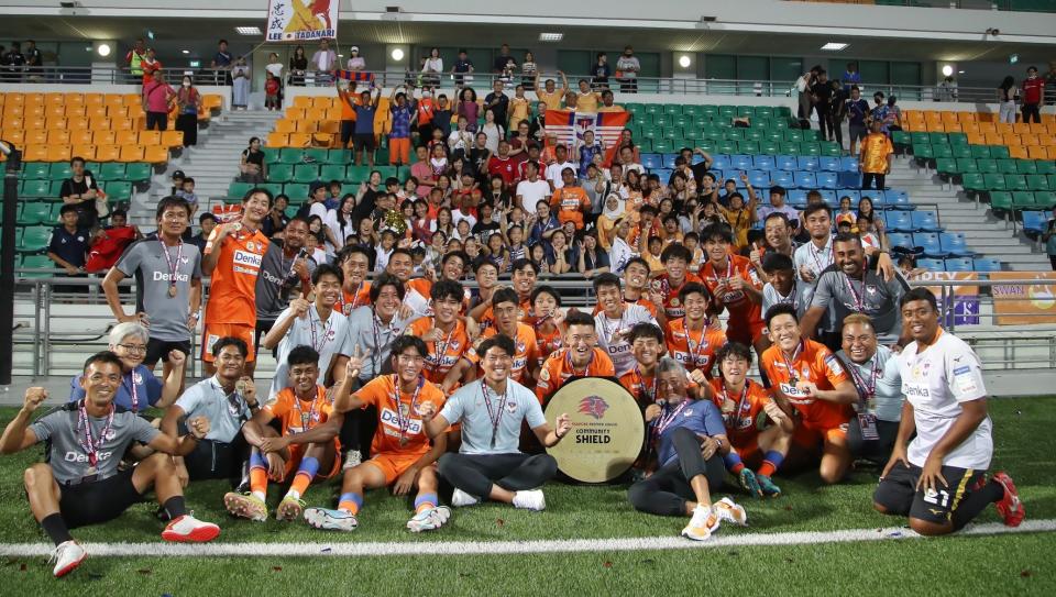 Albirex Niigata (Singapore) celebrate winning the Community Shield with their fans. (PHOTO: Albirex Niigata/Facebook)