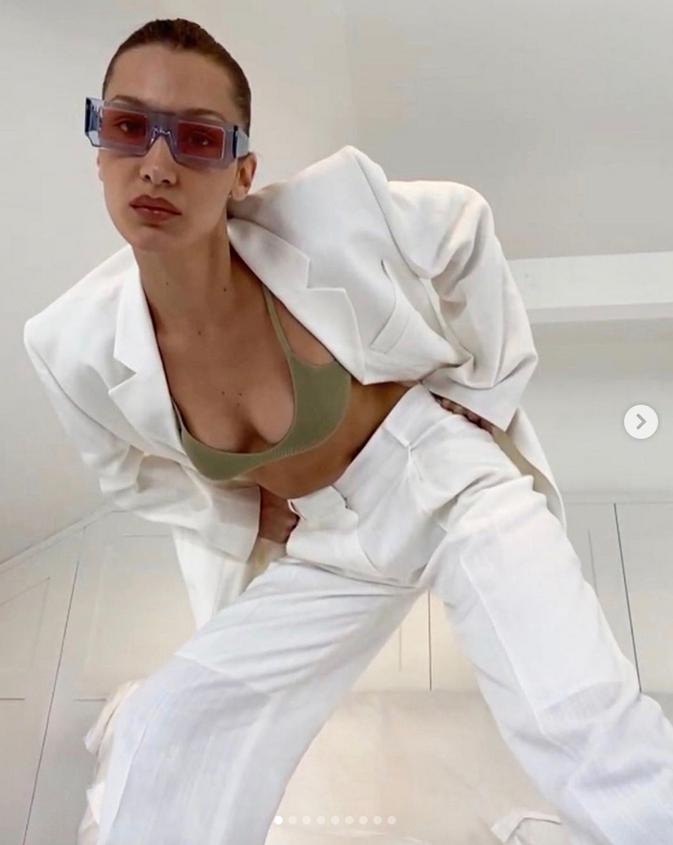 Bella Hadid : son shooting à domicile avec Jacquemus